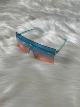 Load image into Gallery viewer, Ombré Big Frame Sunglasses